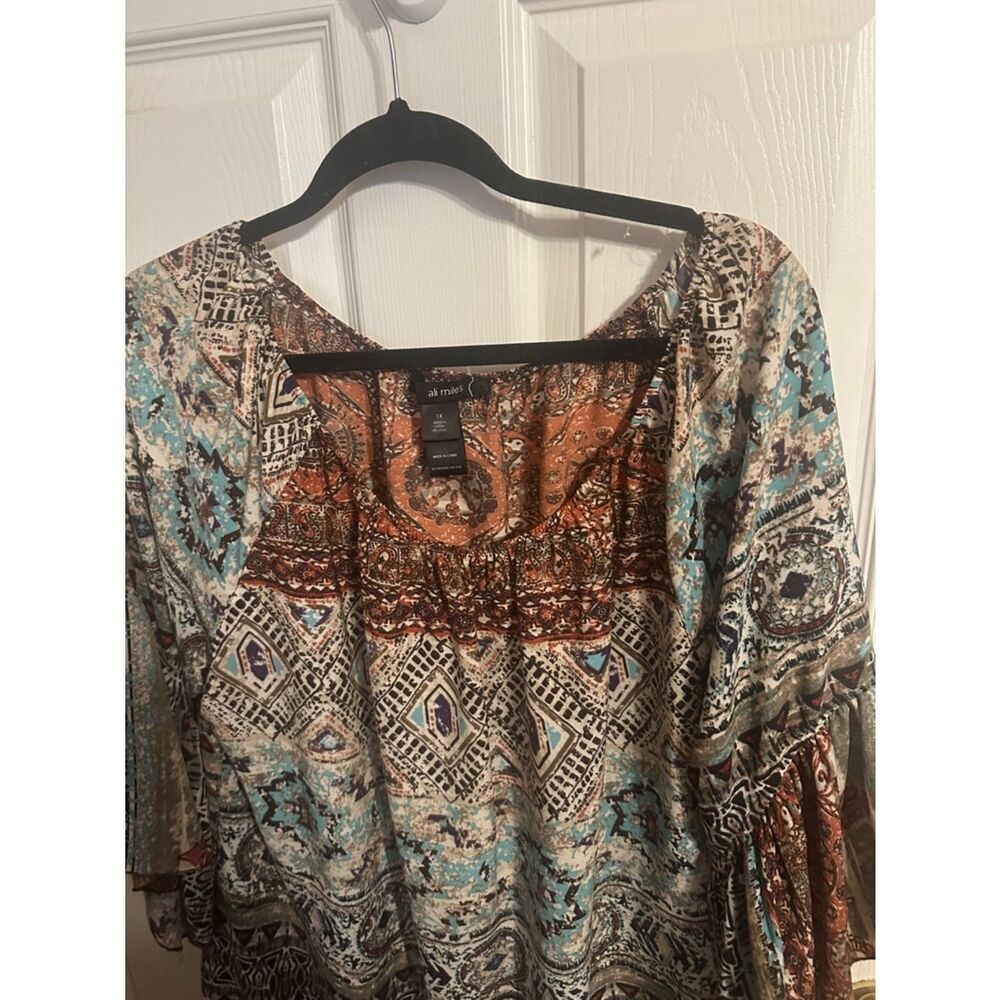 Ali Miles Boho Printed Fringe-Hem Peasant Top in Multicolor 1x - Picture 3 of 9